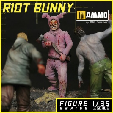 1/35 Riot Bunny [Figure...