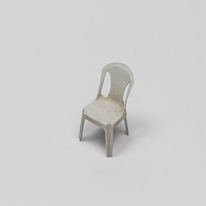 1/35 Resin Chair (no armrests)