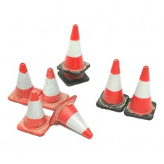 1/35  big road cones (4pcs) & little road cones (4pcs)