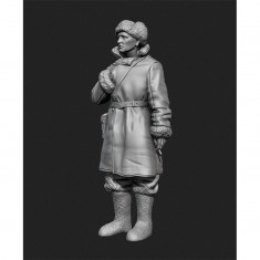 1/35 Soviet tank officer in sheepskin coat No.1