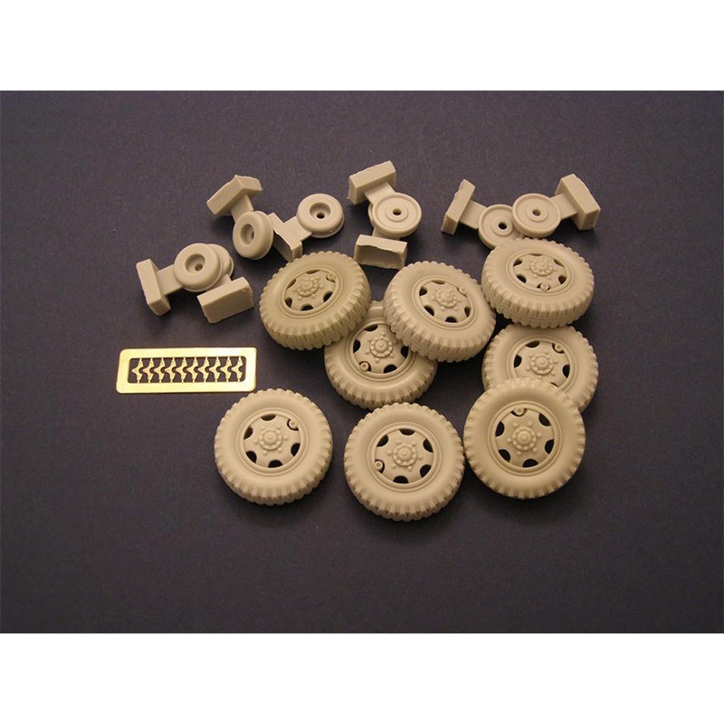 1/35 Road Wheels for Sd.Kfz 232/232 8 rad (with spare)